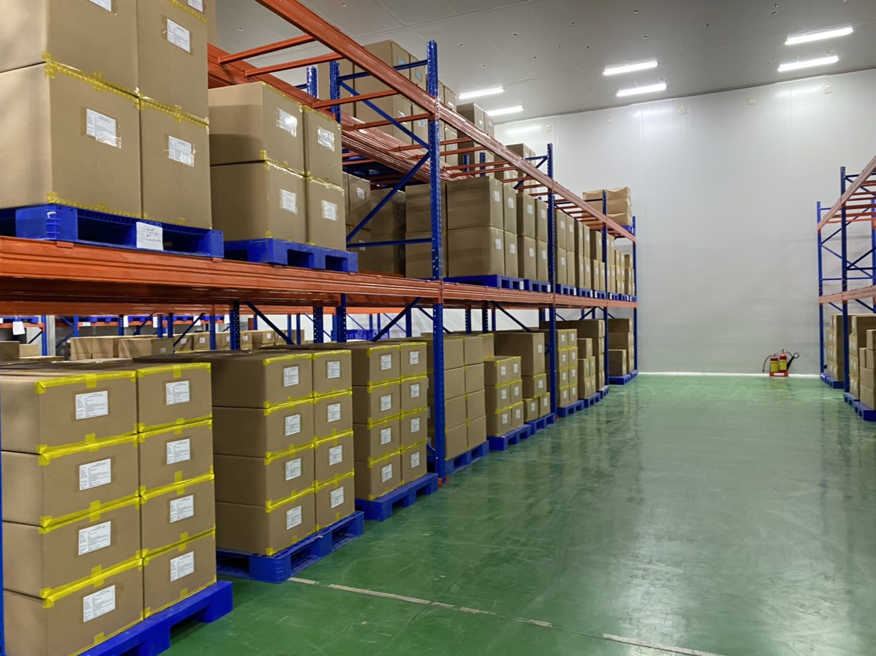 Ứng dụng kệ kho trong chuỗi bán lẻ và siêu thị
