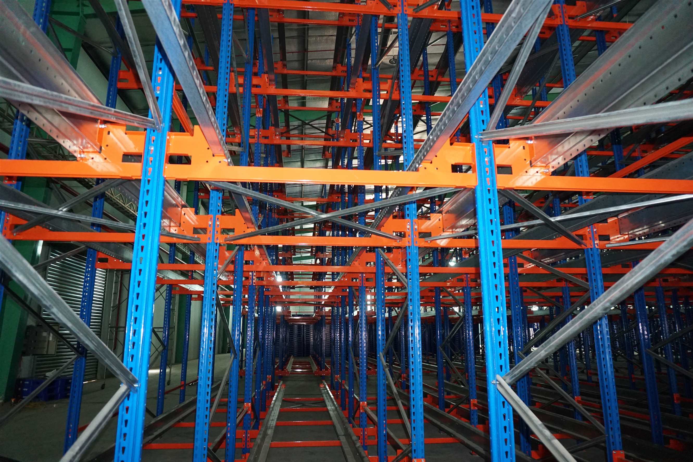 Một ngày tại nhà máy TPP Rack: Từ gia công đến hoàn thiện hệ thống kệ kho
