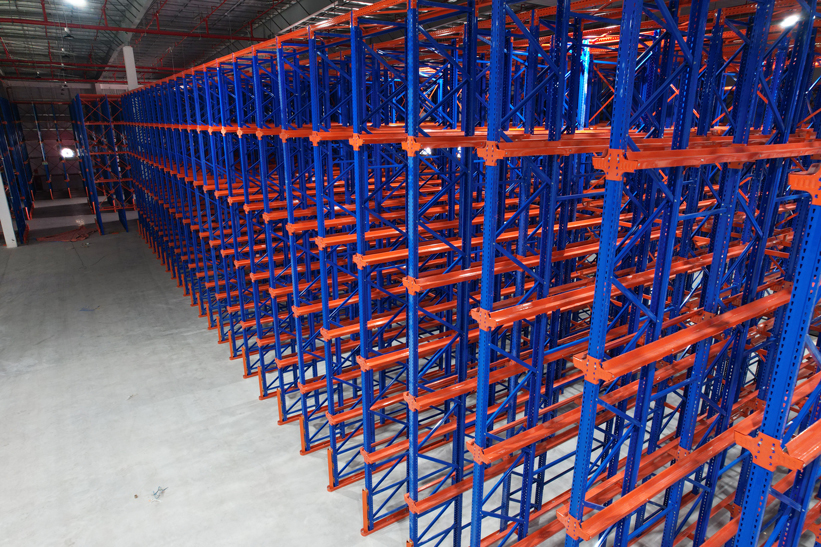 Hệ thống kệ kho công nghiệp hiện đại do Tân Phương Phát cung cấp