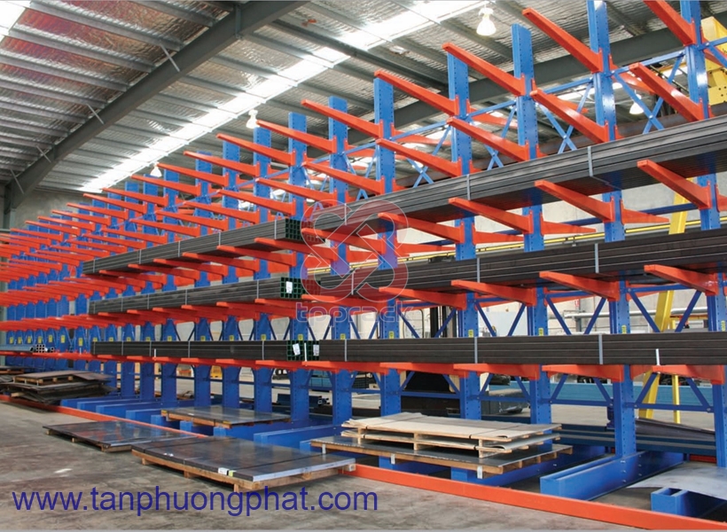 Kệ tay đỡ – Giải pháp lưu trữ ống, thép và vật tư dài