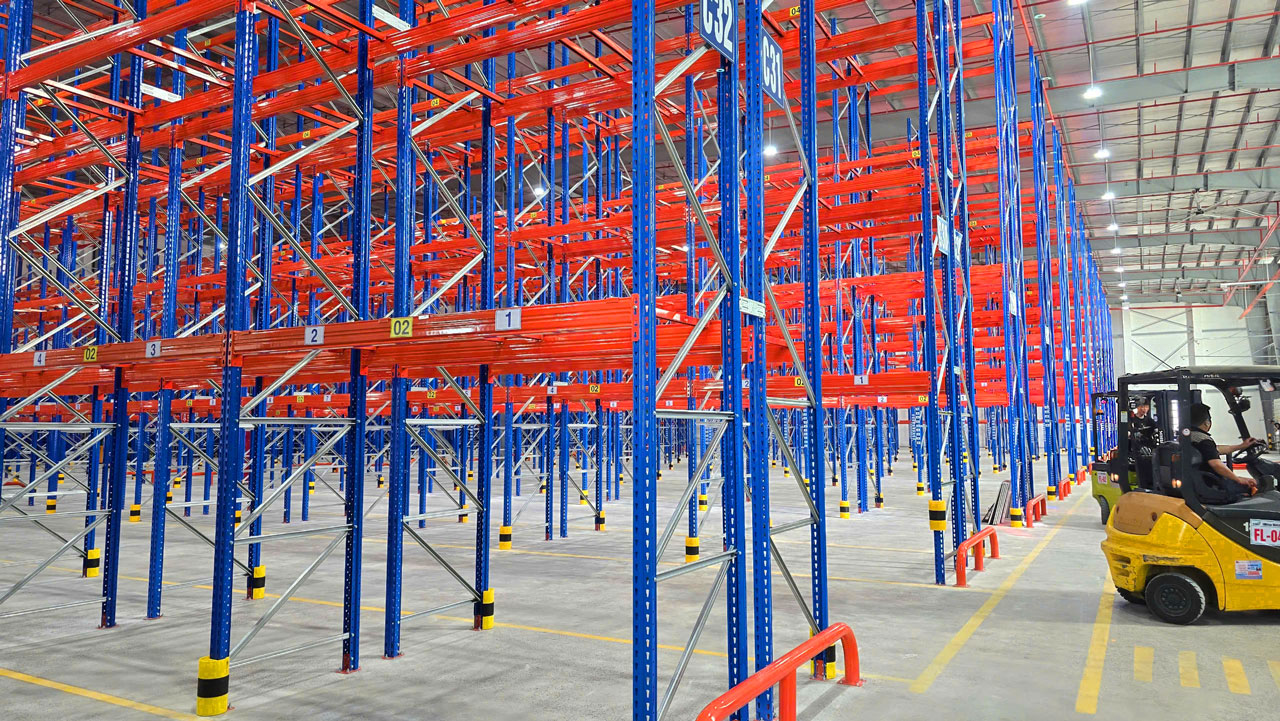 Kệ kho Selective TPPRACK tiếp cận trực tiếp từng pallet