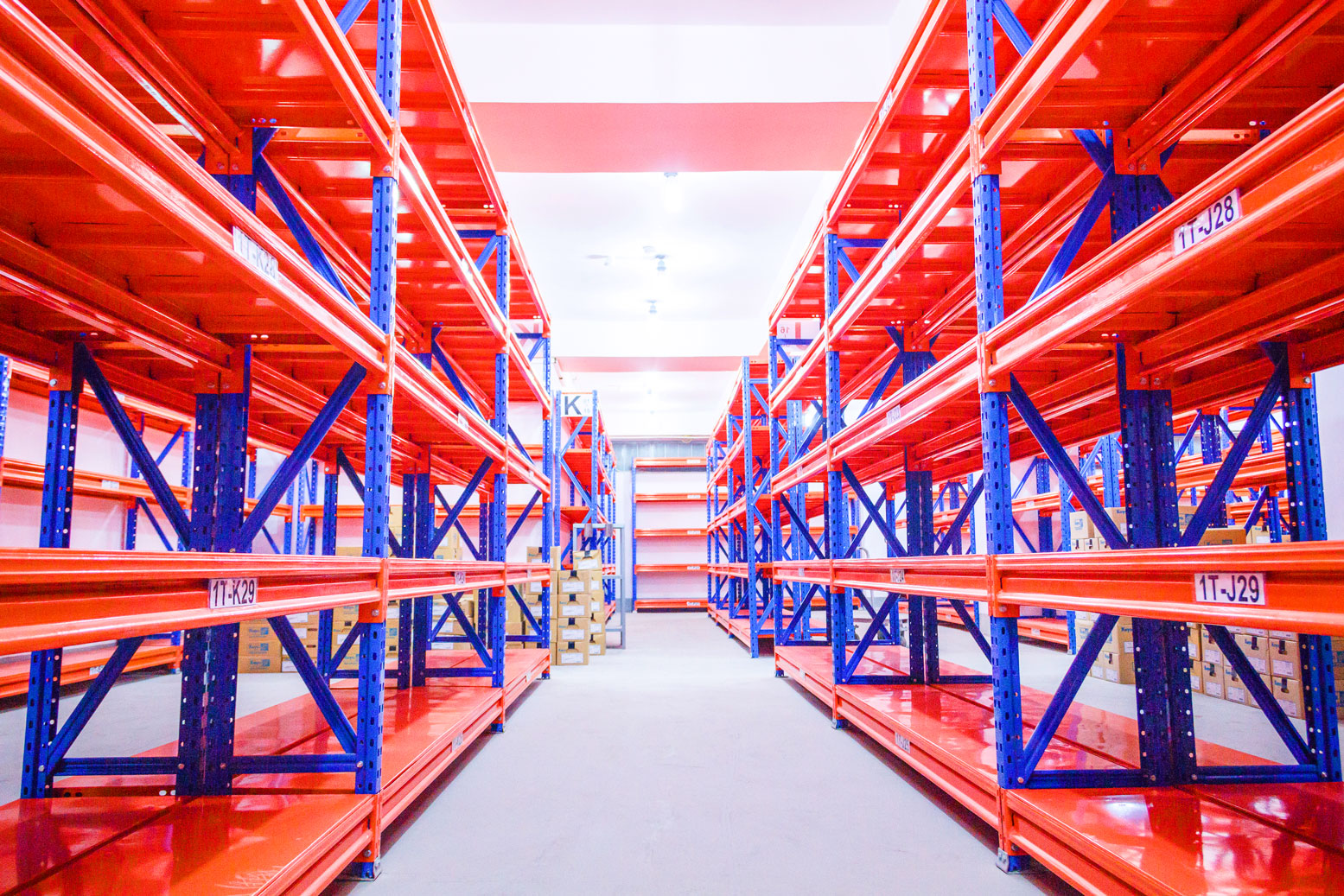Kệ kho trung tải TPPRACK tối ưu không gian lưu trữ hàng hóa