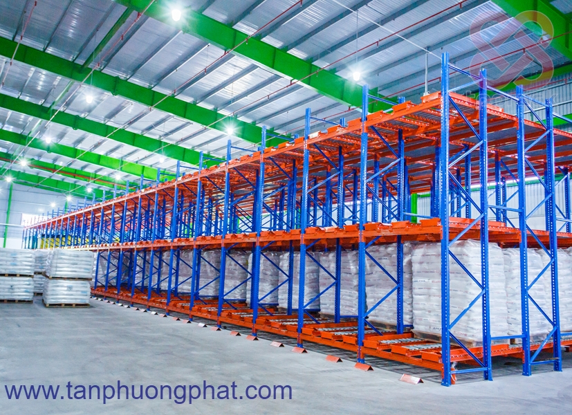 Cách tính tải trọng kệ kho và kiểm tra an toàn trong vận hành