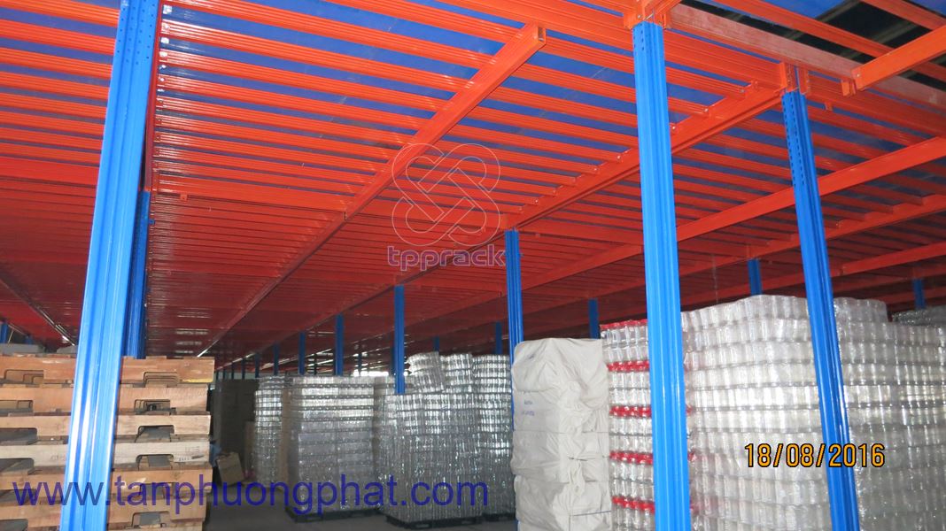 Sàn thép & Mezzanine – Giải pháp tối ưu diện tích cho kho và nhà xưởng