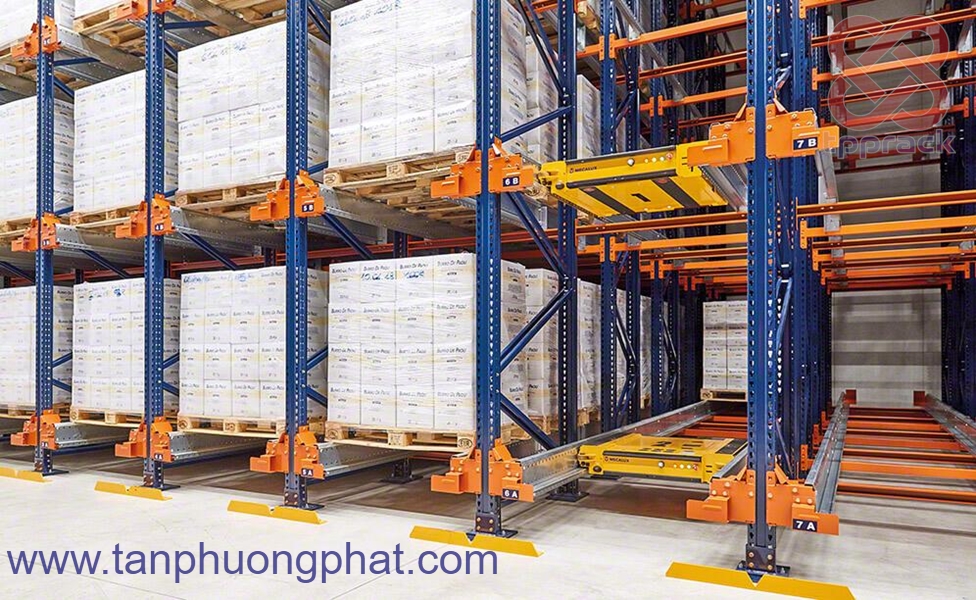Kệ Flow Rack – Tăng Mật Độ Lưu Trữ, Luân Chuyển Hàng Hóa Theo FIFO