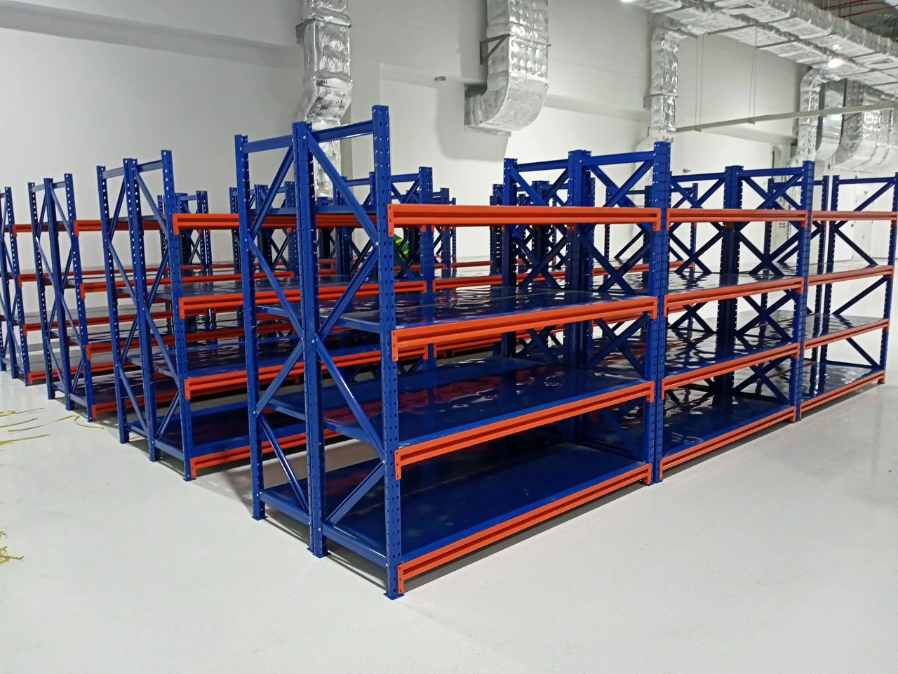 Kệ Selective tải trọng nặng 2000kg/pallet