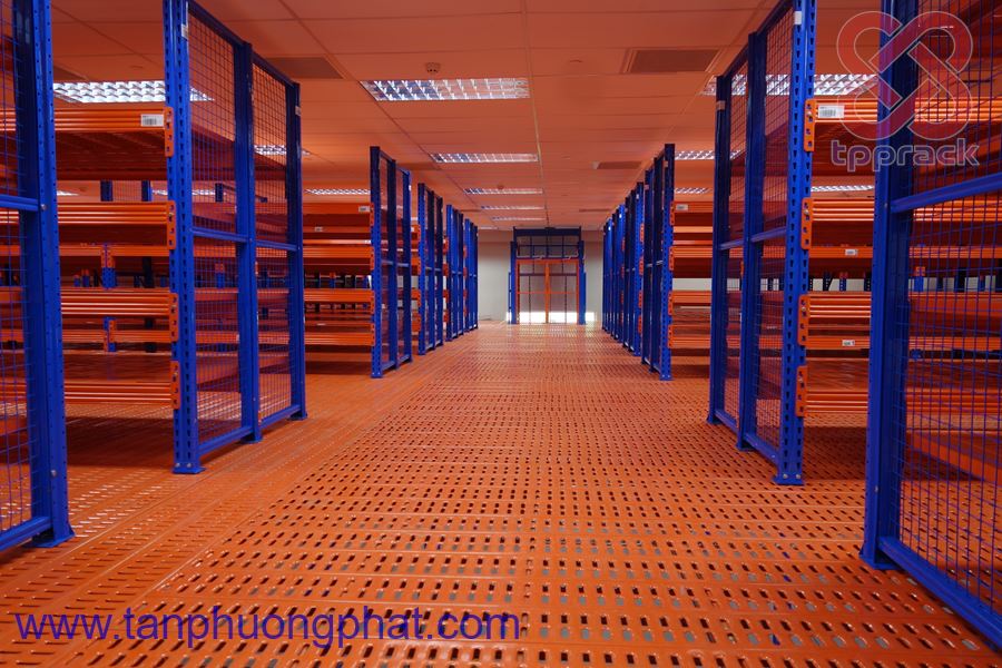 Sàn thép & Mezzanine – Giải pháp tối ưu diện tích cho kho và nhà xưởng